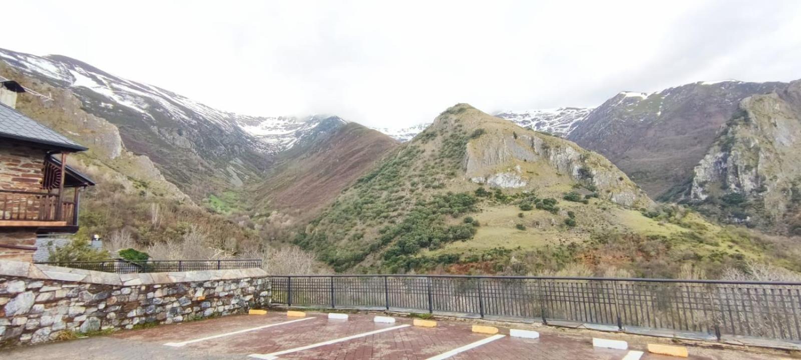 El Mirador Del Rosal Apartment Ponferrada Bagian luar foto